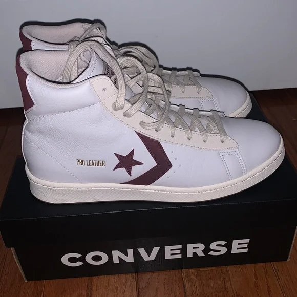 - Converse HI Top sneakers - Picture 3 of 8